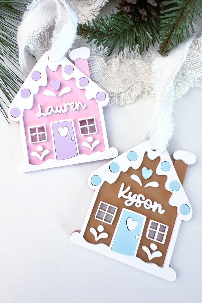 Personalized gingerbread house ornament in acrylic – holiday decor | Buffy + Coco